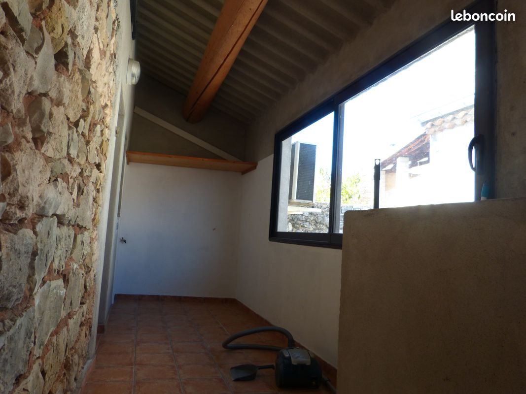 Appartement à louer, 88m², Saint-Remèze
