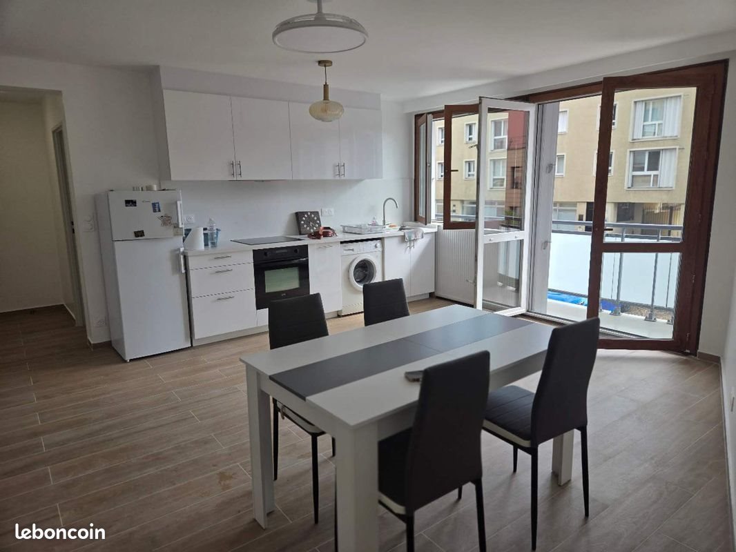 Appartement à louer, 87m², Nanterre
