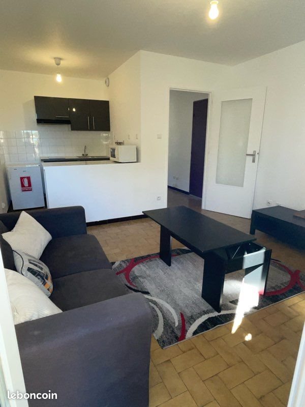 Appartement à louer, 38m², Miramas