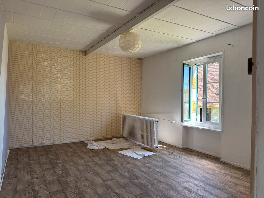 Maison à louer, 80m², Clion