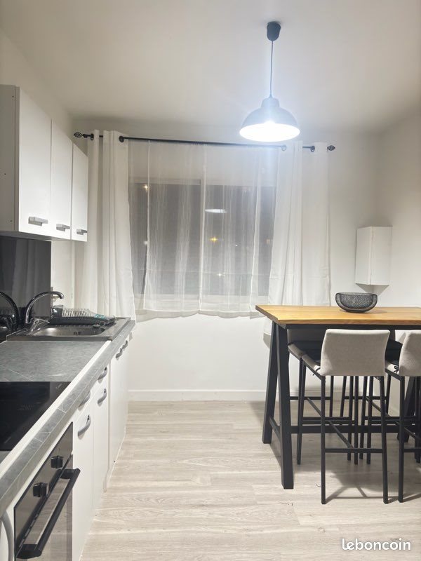 Appartement à louer, 85m², Ajaccio