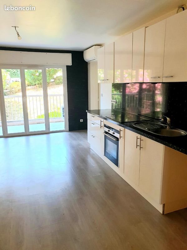 Appartement à louer, 37m², Cannes-la-Bocca