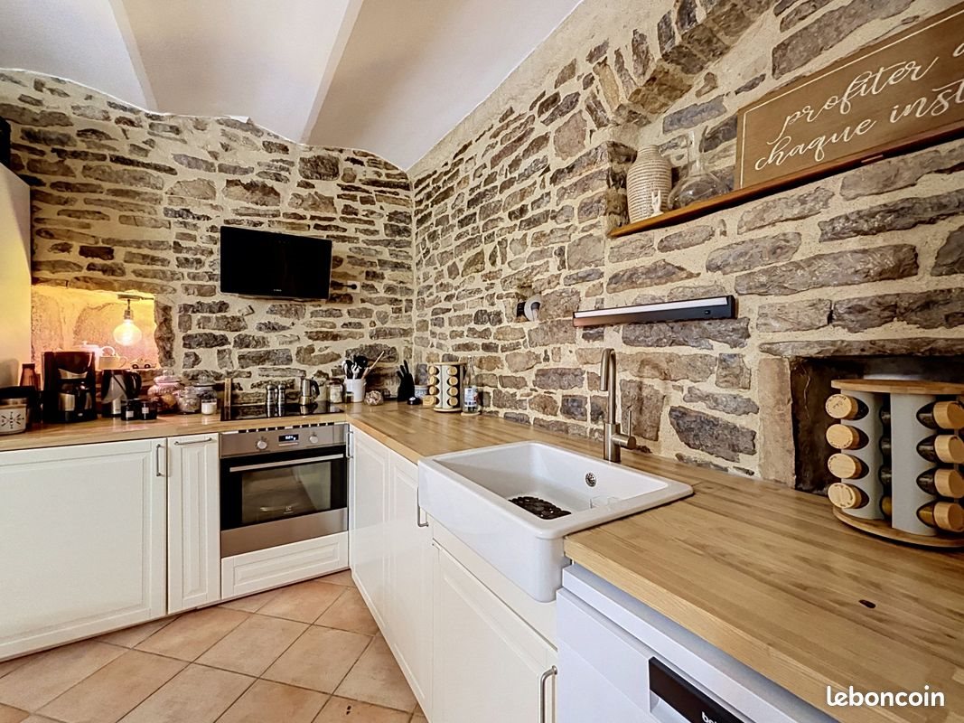 Maison à louer, 58m², Claret