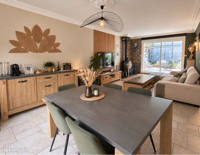 Maison à vendre, 147m², Le Chambon-Feugerolles