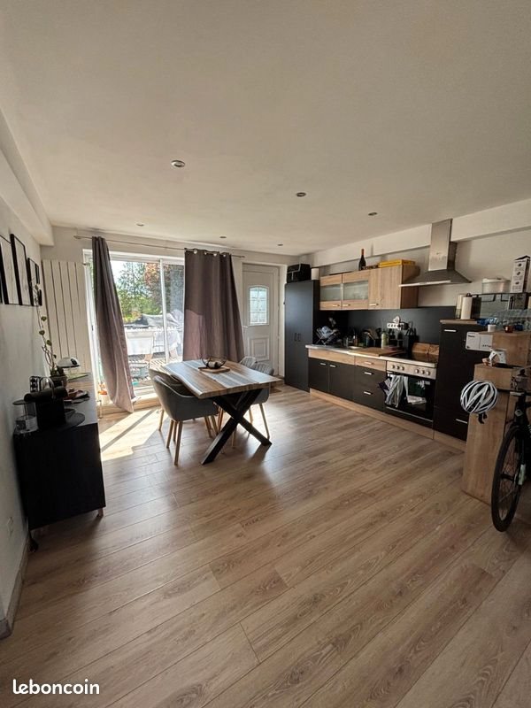 Appartement à louer, 70m², Epping