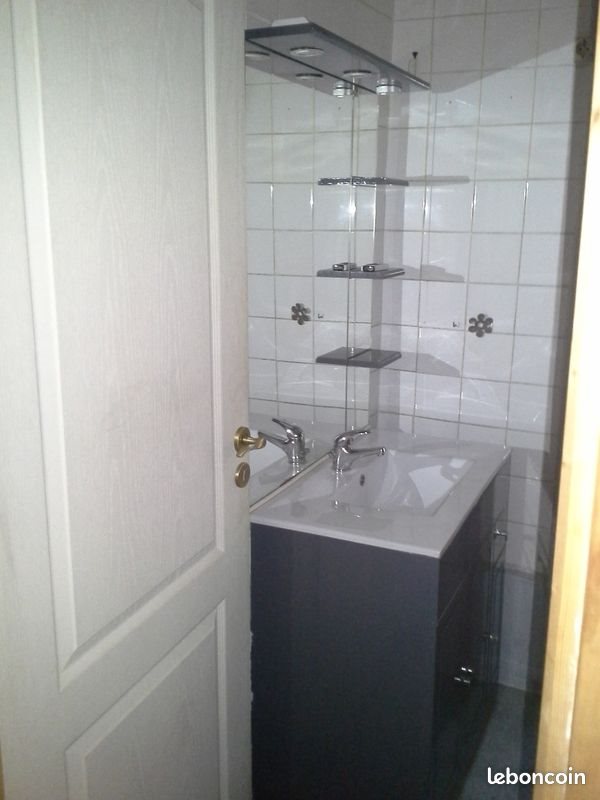 Appartement à louer, 54m², Thizy