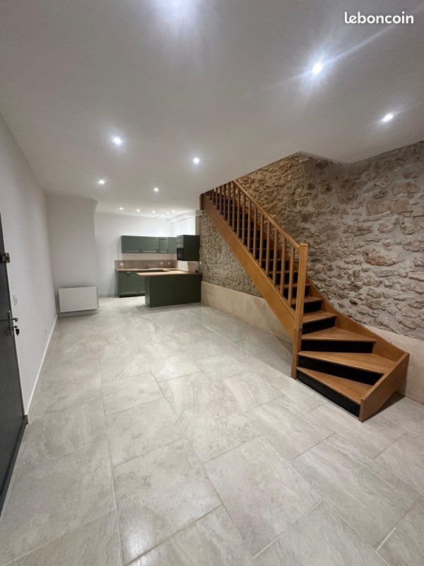 Appartement à louer, 85m², Saint-Maximin-la-Sainte-Baume
