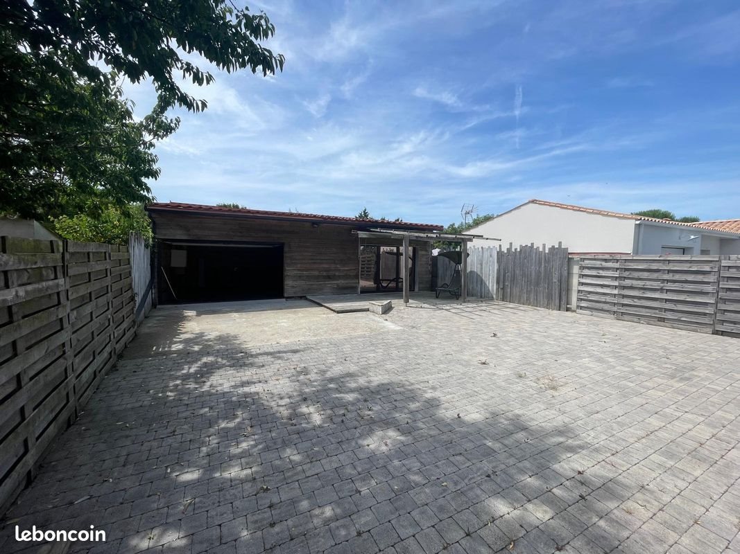 Maison à vendre, 140m², Charron