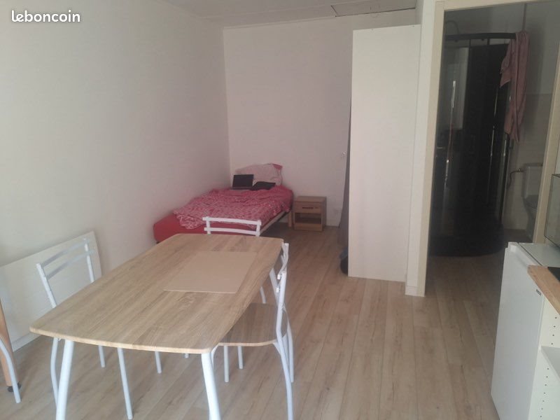Maison à louer, 20m², Noyal-Pontivy