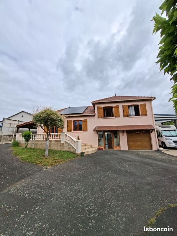 Maison à vendre, 125m², Commentry