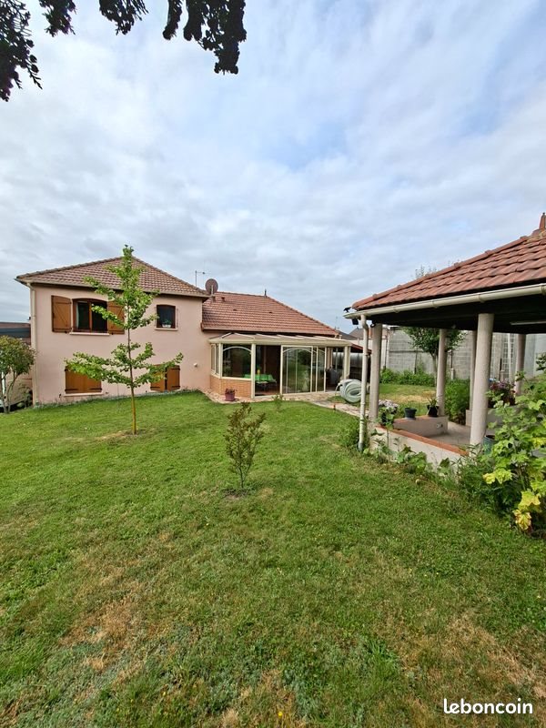 Maison à vendre, 125m², Commentry