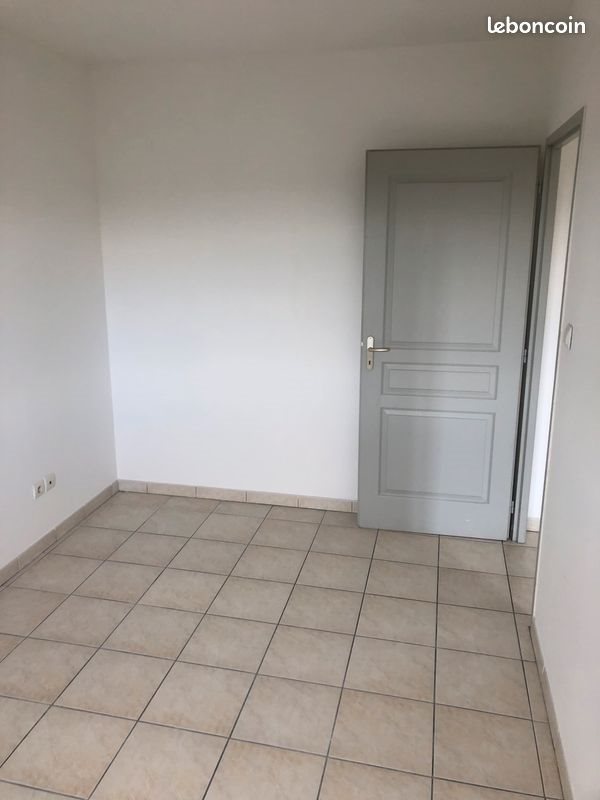 Appartement à louer, 54m², Rochy-Condé