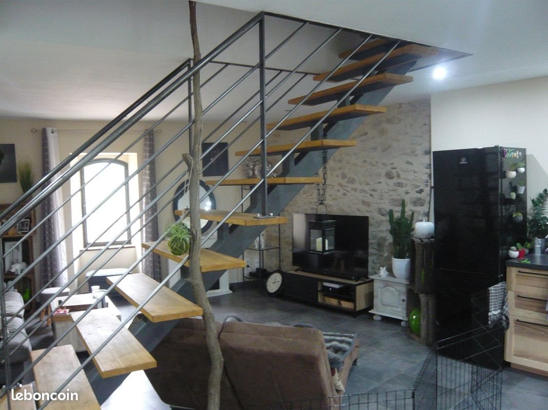 Appartement à louer, 110m², Vézénobres