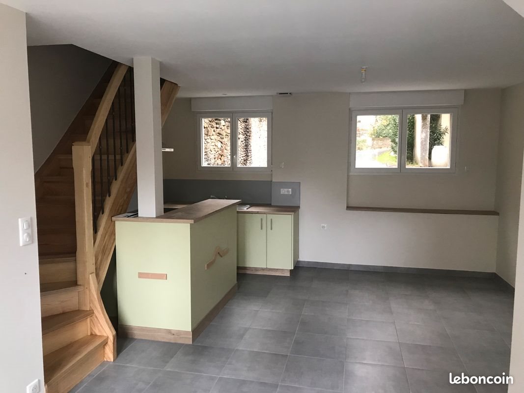Maison à louer, 90m², Trébas