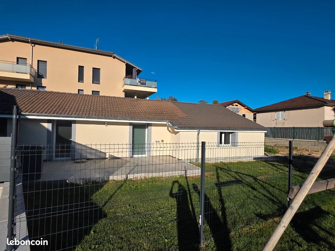 Maison à louer, 70m², Crozet