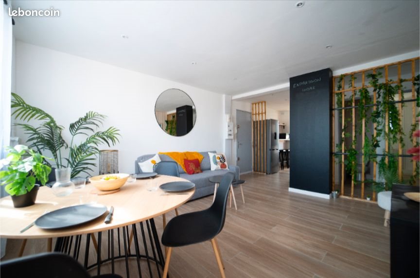 Appartement à louer, 80m², Nîmes