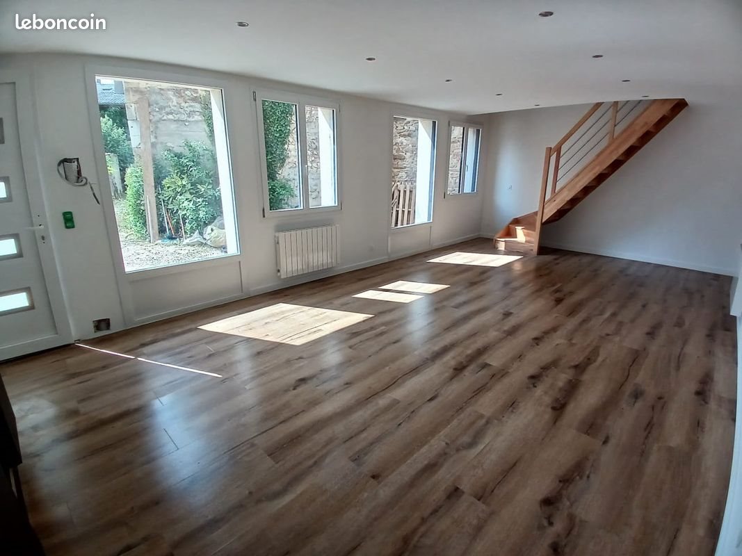 Maison à louer, 75m², Saint-Jean-le-Vieux