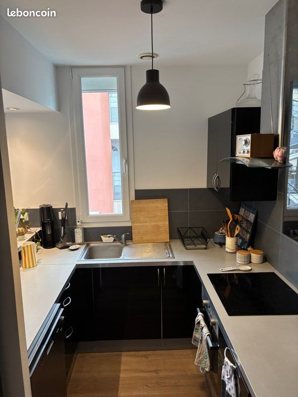 Appartement à louer, 80m², Talence