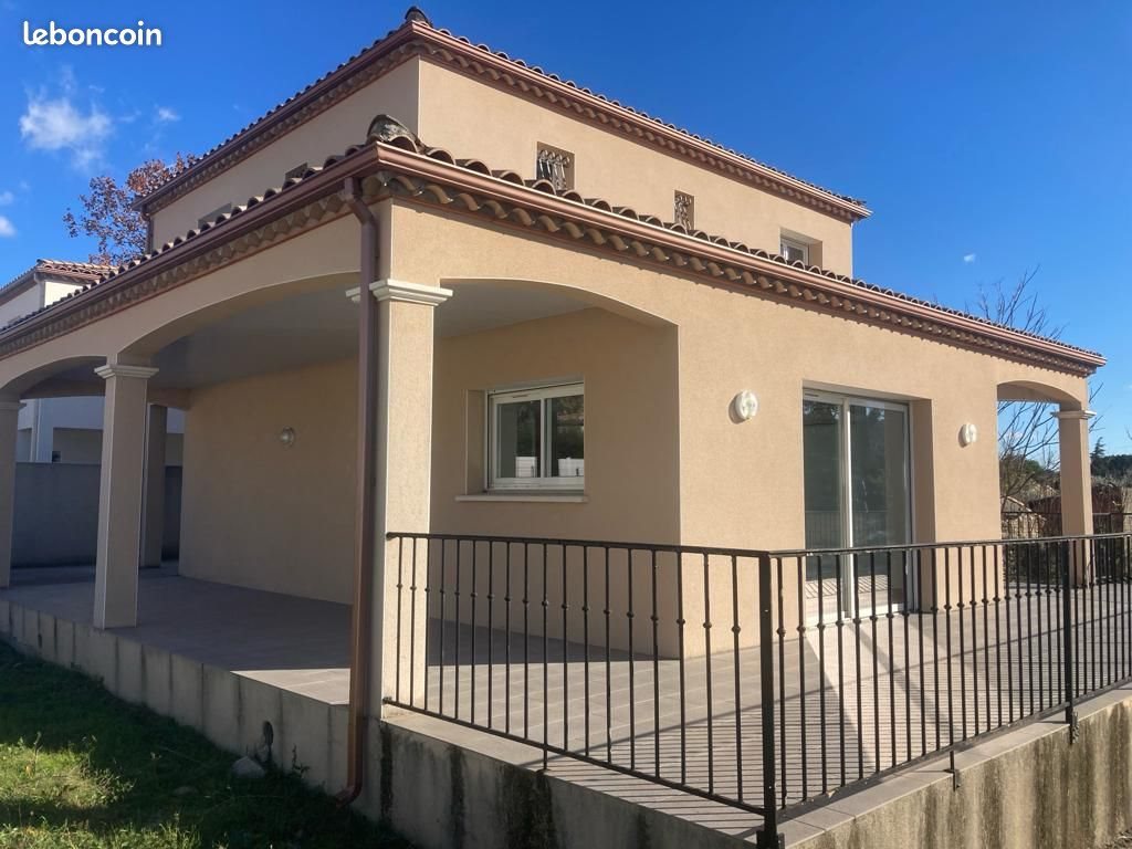 Maison à louer, 120m², Claret