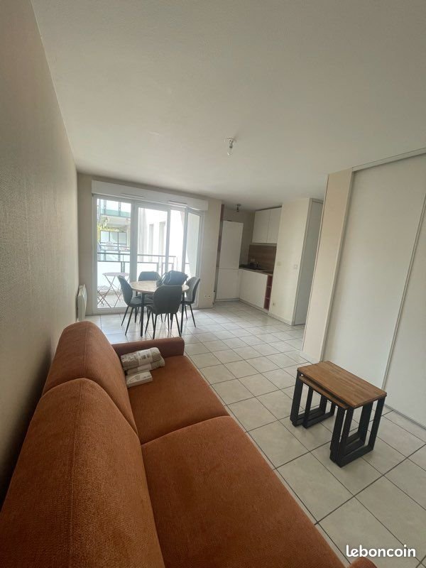Appartement à louer, 25m², Saint-Priest