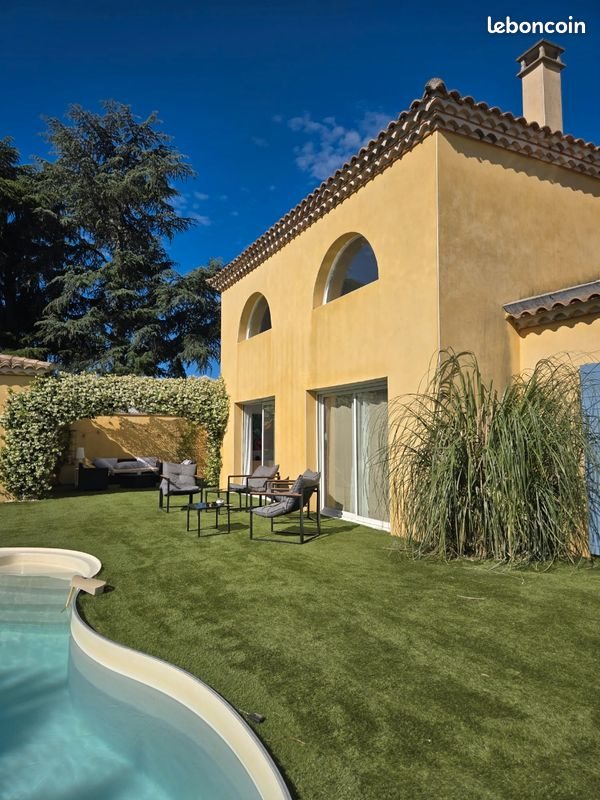 Maison à louer, 170m², Paulhan