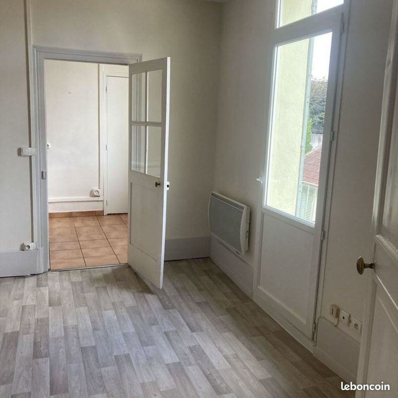 Appartement à louer, 44m², Moulins