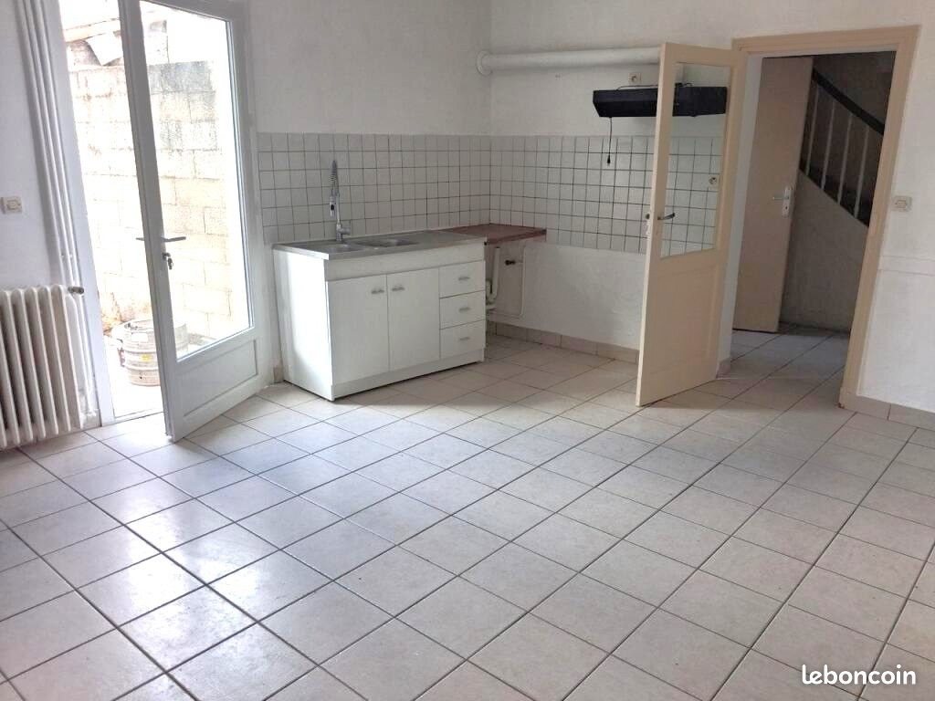 Maison à louer, 116m², Coutras