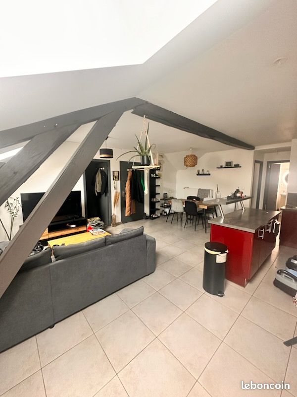 Appartement à louer, 70m², Vrigne-aux-Bois