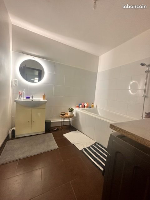 Appartement à louer, 70m², Vrigne-aux-Bois