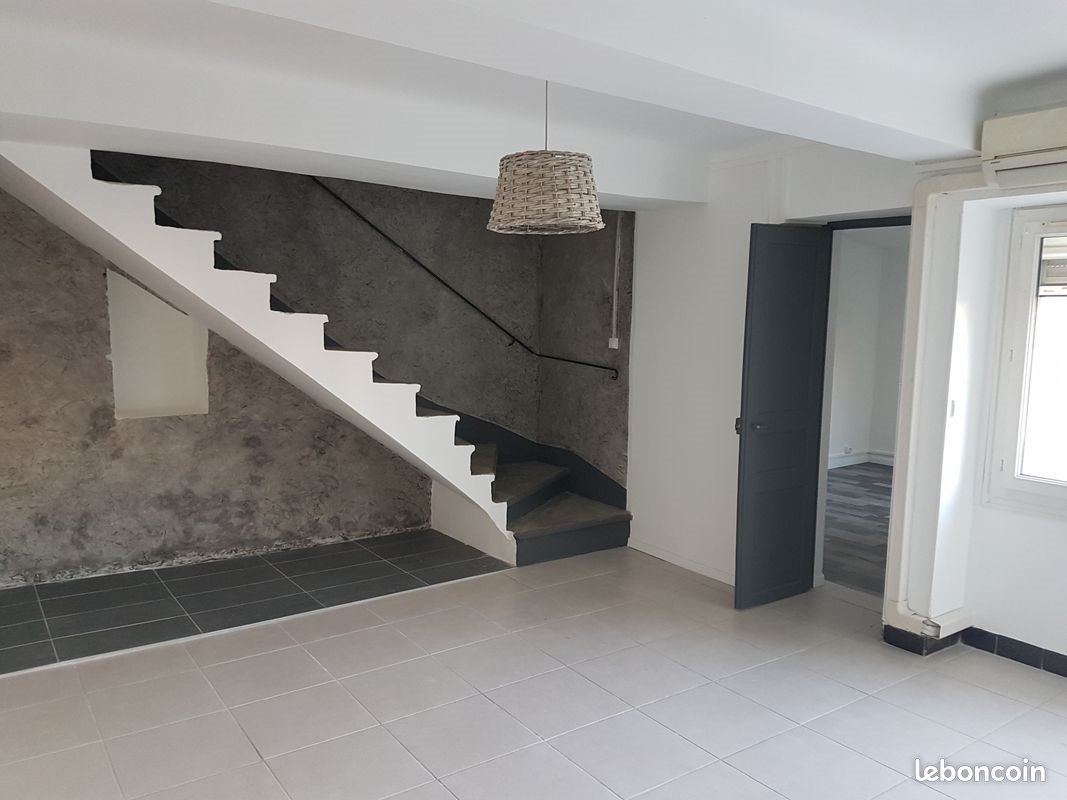 Appartement à louer, 95m², Marguerittes
