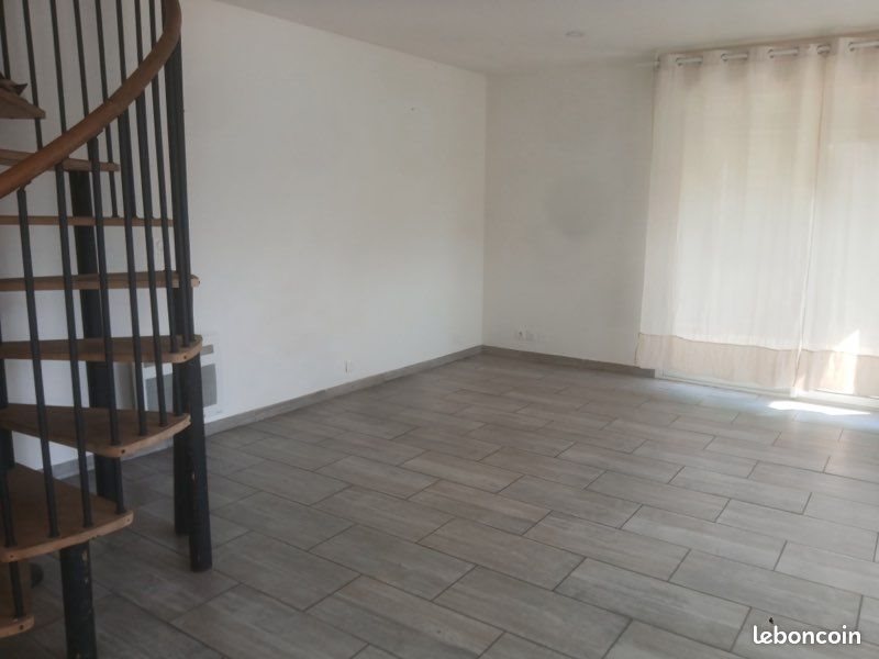 Maison à louer, 75m², Saint-Estèphe