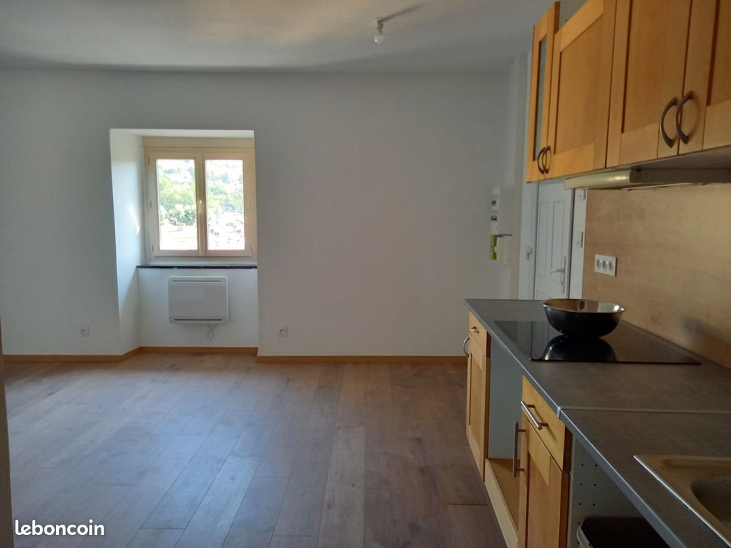 Appartement à louer, 40m², Espéraza
