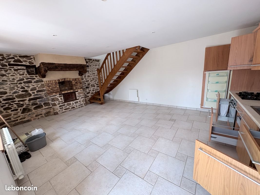 Maison à louer, 50m², Ploëzal