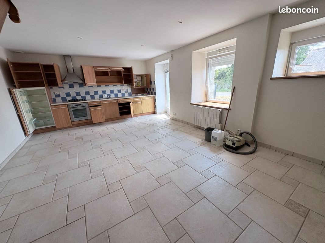 Maison à louer, 50m², Ploëzal