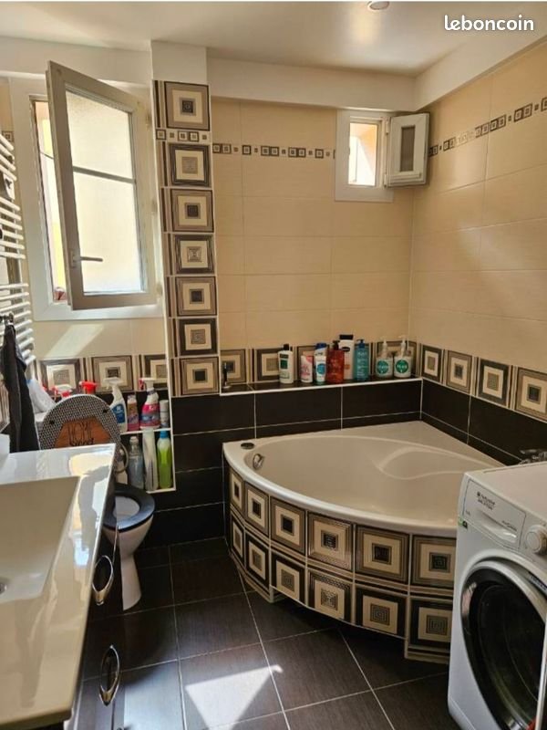 Appartement à louer, 53m², Toulon