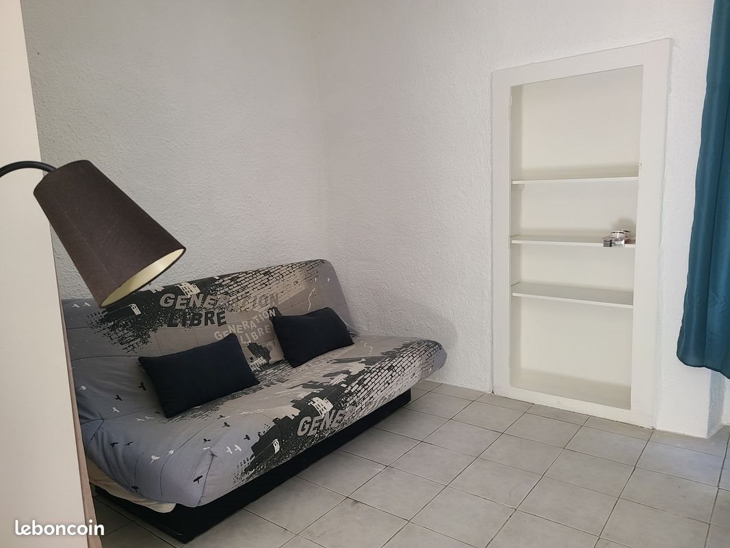 Appartement à louer, 22m², Nîmes