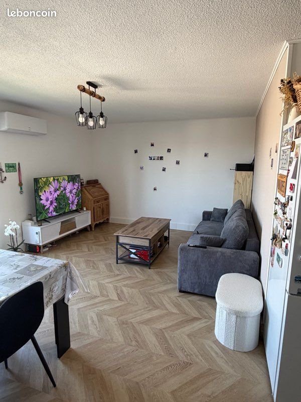 Appartement à louer, 47m², Saint-Gilles