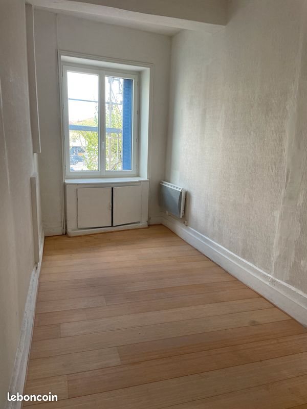 Appartement à louer, 35m², Chauffailles
