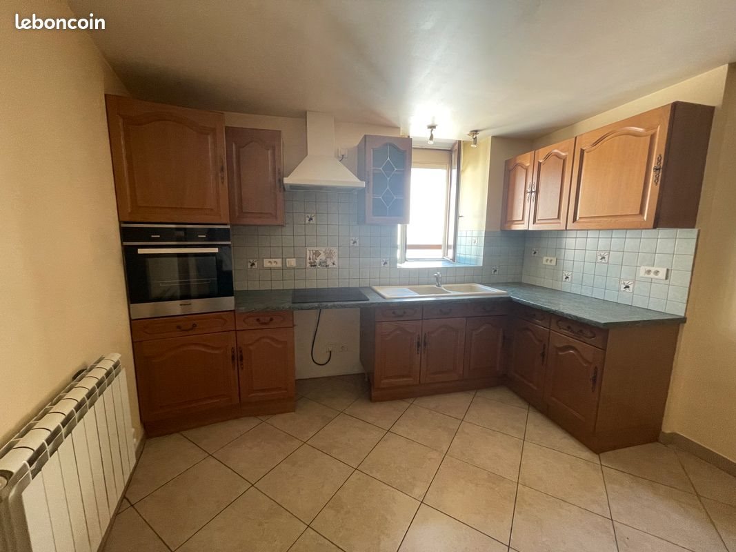 Appartement à louer, 75m², Cuiseaux