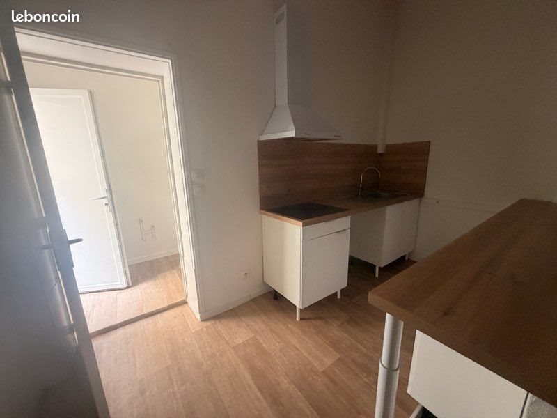 Appartement à louer, 48m², Rochefort