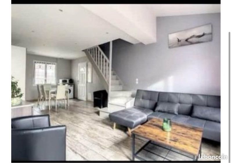 Maison à louer, 90m², Échillais