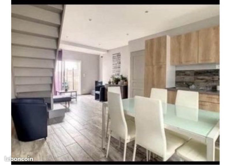 Maison à louer, 90m², Échillais