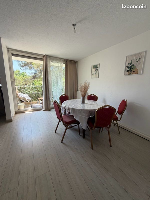 Appartement à louer, 70m², Fréjus