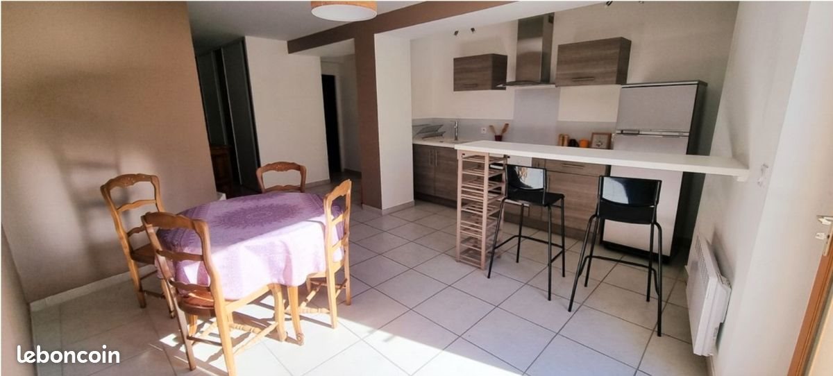 Appartement à louer, 62m², Lambesc