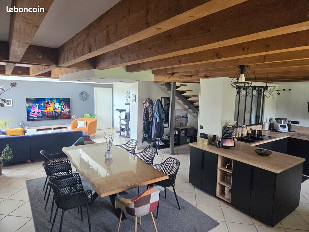 Maison à vendre, 200m², Durdat-Larequille