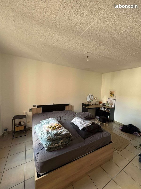 Appartement à louer, 55m², Ay