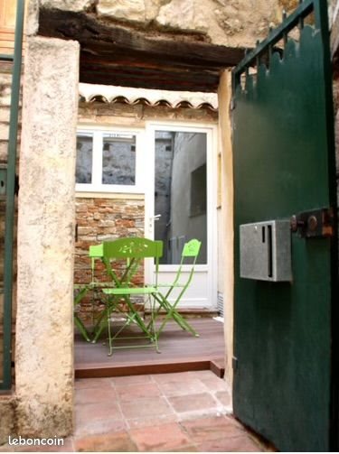 Appartement à louer, 45m², Seillans