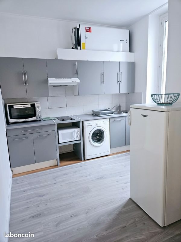 Appartement à louer, 33m², Marseille 8ème