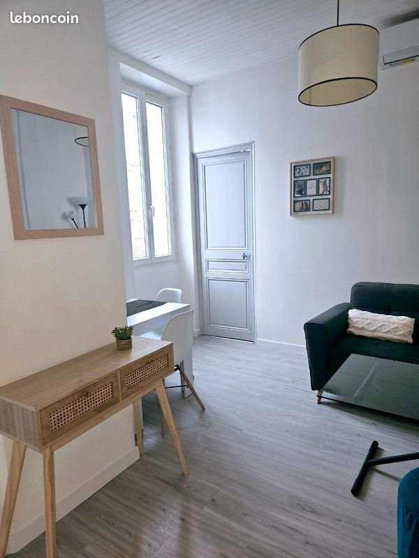 Appartement à louer, 33m², Marseille 8ème