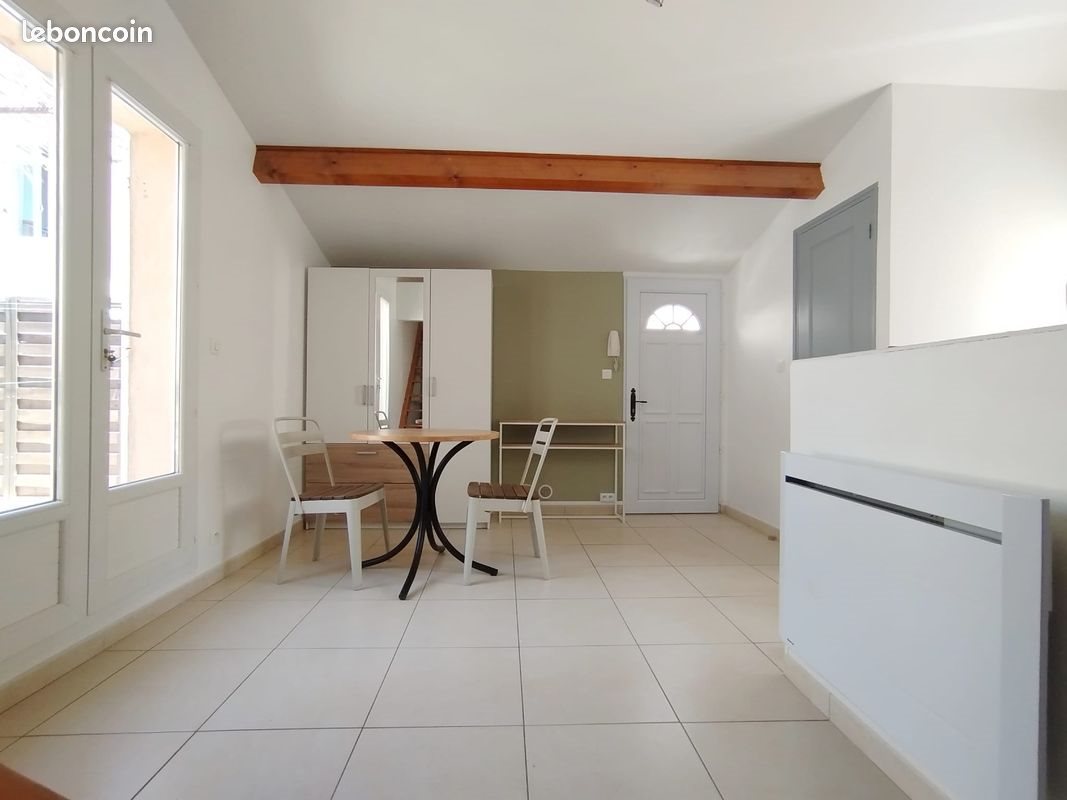 Appartement à louer, 29m², Aubagne